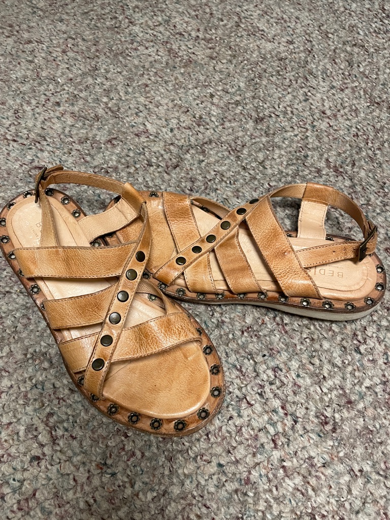 Bed|Stu Tan Leather Studded Crisscross Ankle Strap Sandals